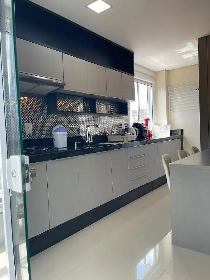 Apartamento Com 2 Quartos Luxuoso E Confortavel Em Itapema Brazil